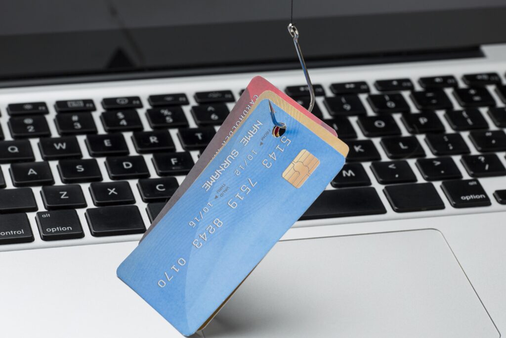 Cos’è il phishing e come riconoscerlo per difendersi dalle truffe online